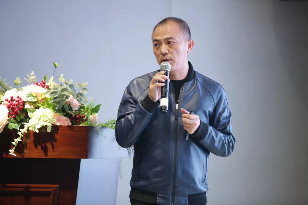 1542950738708303.jpg 1542950738708303.jpg