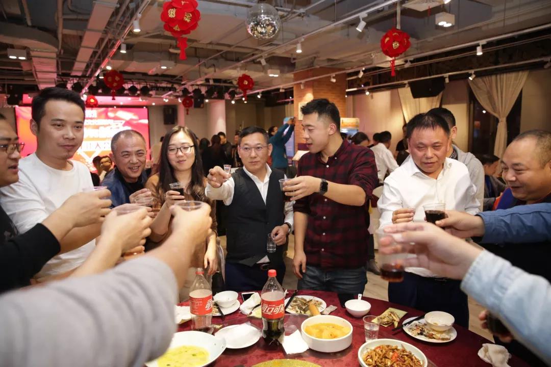 1542951205140231.jpg 1542951205140231.jpg